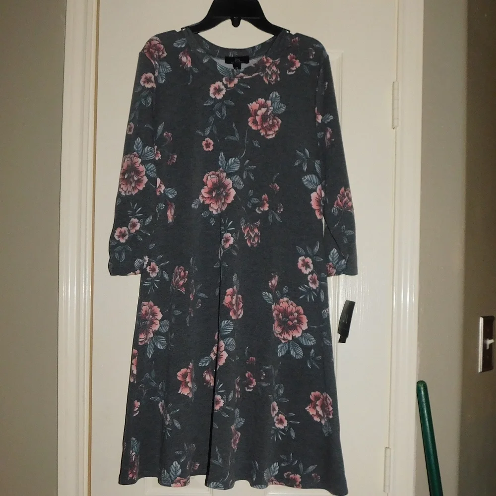FINAL SALE I.N. San Francisco Cool Running Dress - Picture 1 of 2